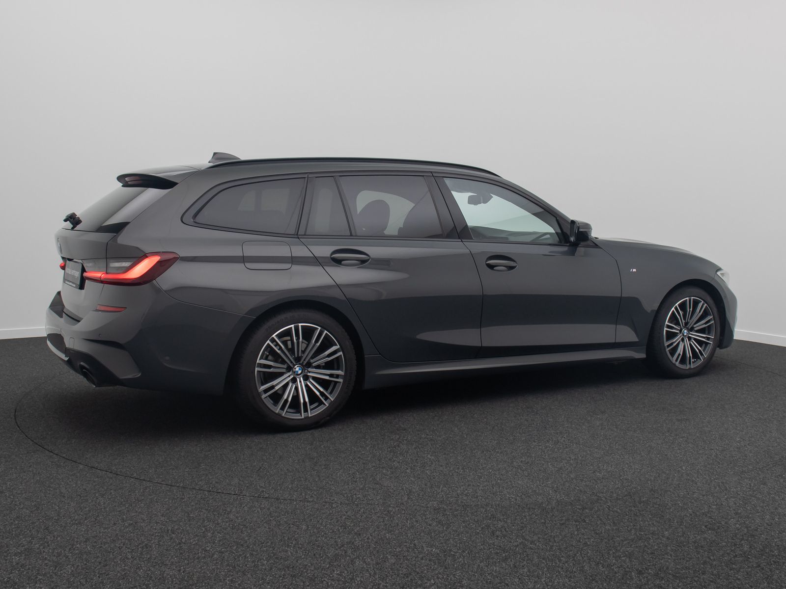 Fahrzeugabbildung BMW 320d xD M Sport Kamera Komfort DAB Individual