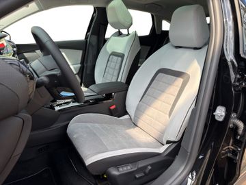 Citroën C4 Max HY 145 SD+SHZ+PDC+Kam.+KeyLess+LED+Navi