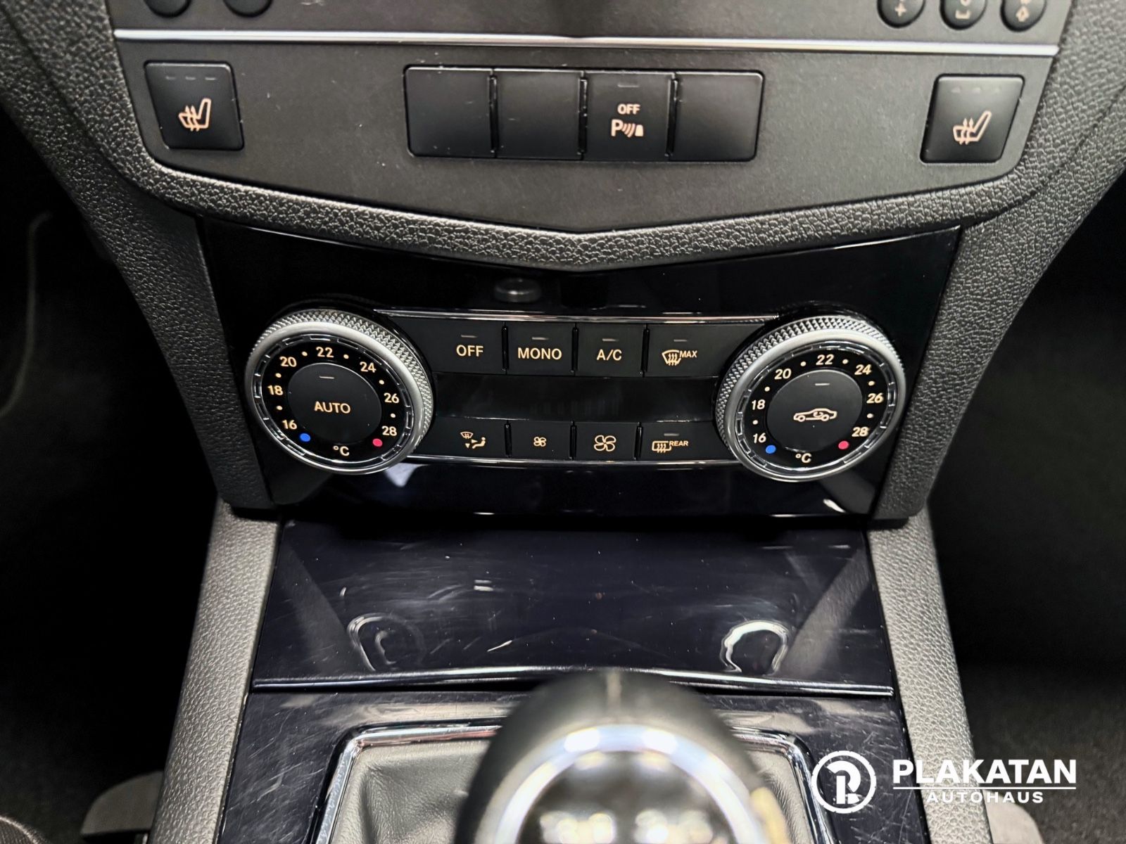 Fahrzeugabbildung Mercedes-Benz C 180 CDI T-Model Bi-Xenon AHK MB-Service EXPORT