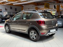 DACIA Sandero II Stepway Prestige|Klima|Tempomat|13tkm DACIA Sandero II Stepway Prestige|Klima|Tempomat|13tkm