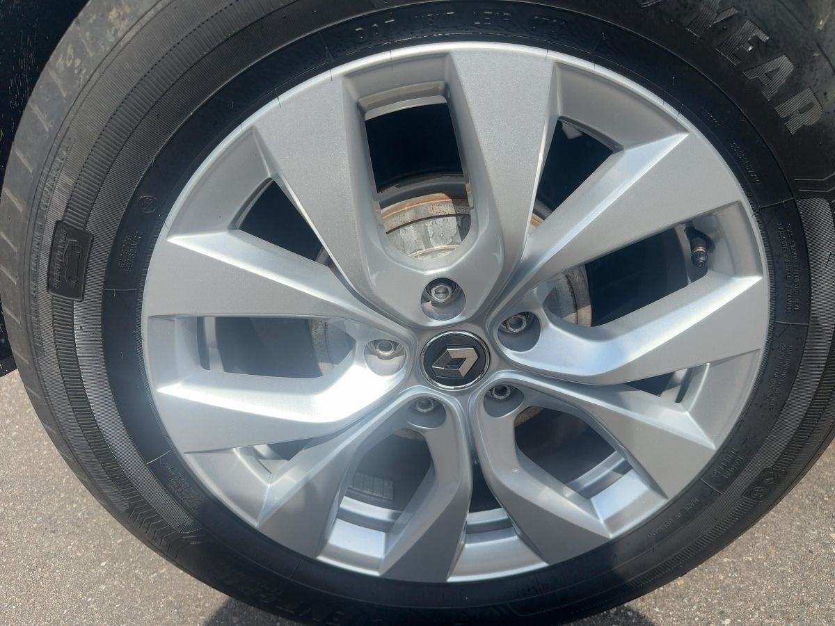 Fahrzeugabbildung Renault Captur INTENS TCe 140 EDC ABS Fahrerairbag ESP Z