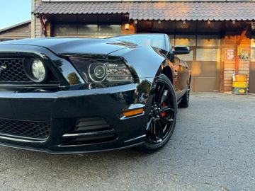Ford Mustang - 6