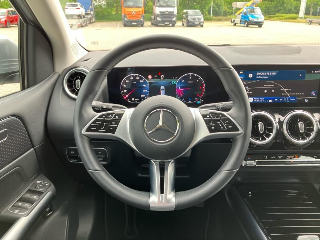 Fahrzeugabbildung Mercedes-Benz B 200 d ADVANCED*AHZV*RFK*HECKKL. EL.*LED*DAB*