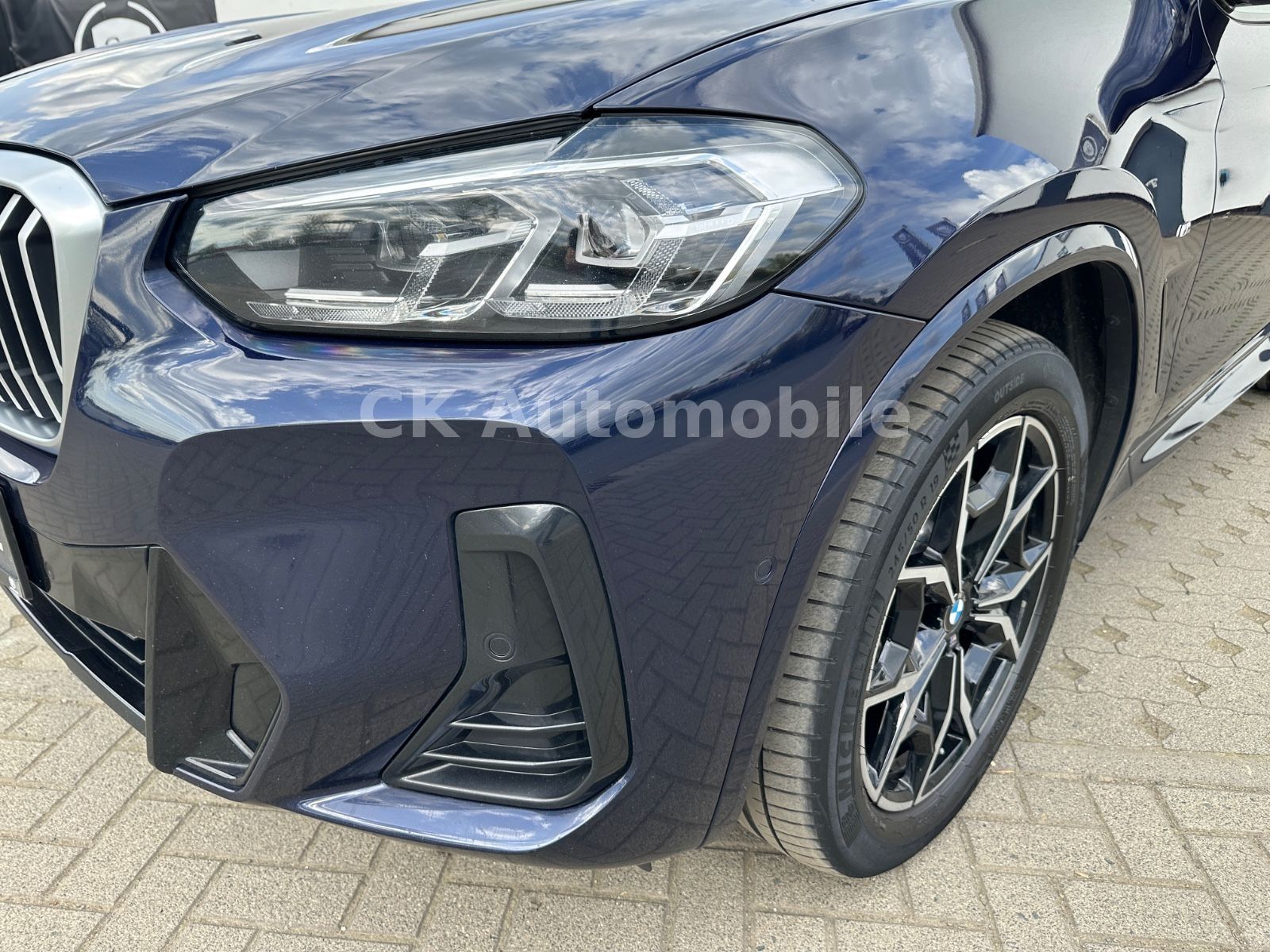 Fahrzeugabbildung BMW X3 xDrive 30i M-Sport/Navi/LED/ACC/360°Kam/AHK