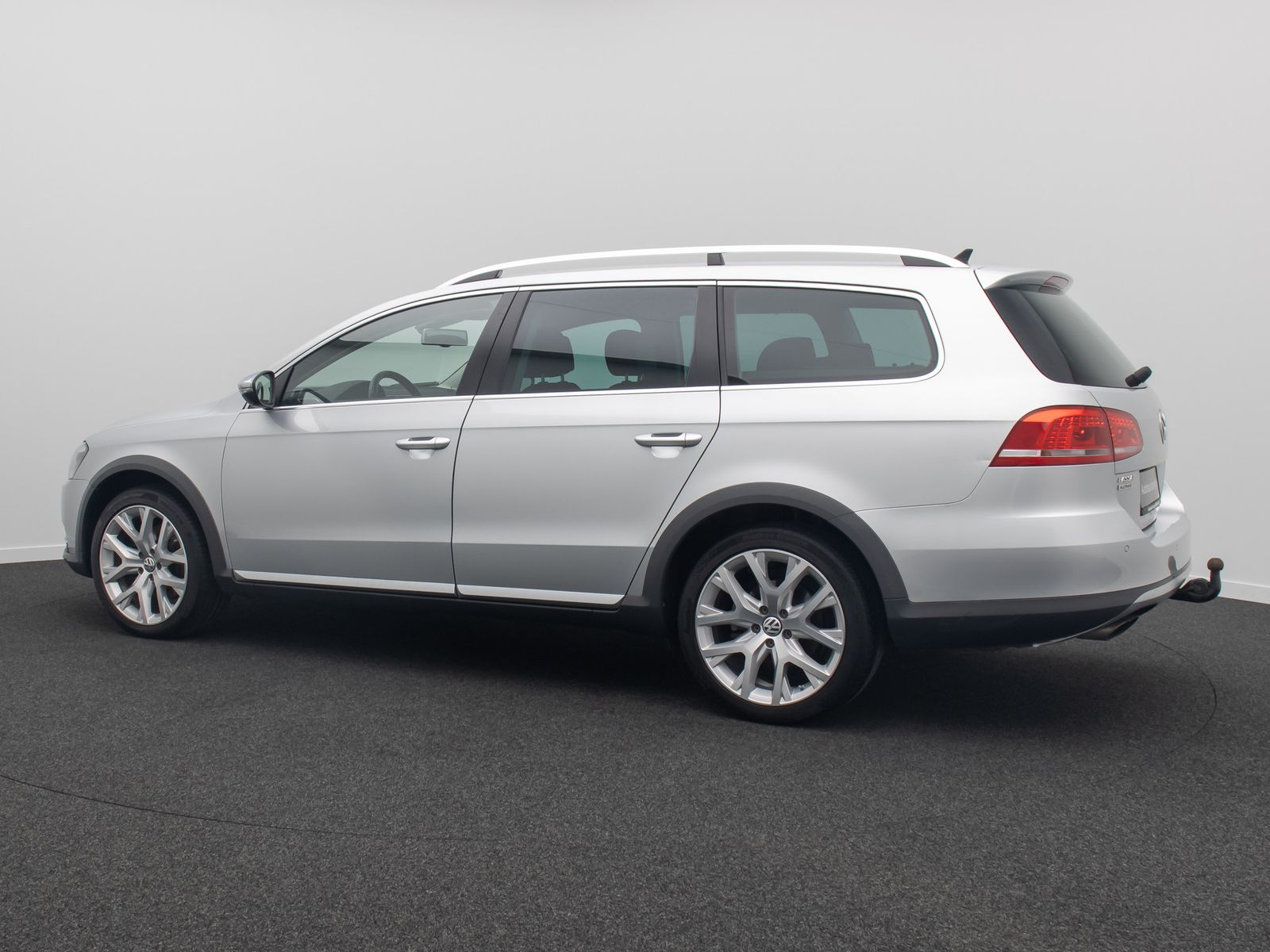 Fahrzeugabbildung Volkswagen Passat Tempomat Kamera DAB AHK SoundSyst 18Zoll