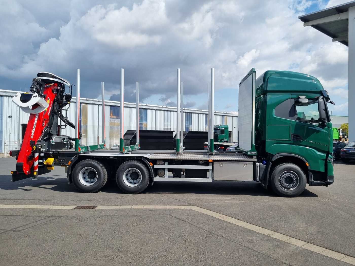 Fahrzeugabbildung Iveco X-WAY AS300X57ZP ON+ 6x4 Palfinger Epsilon M12 Z