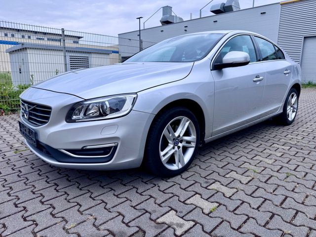 Volvo S60 T3 Summum Aut. - LEDER+NAVI+XENON+SHD+CAM