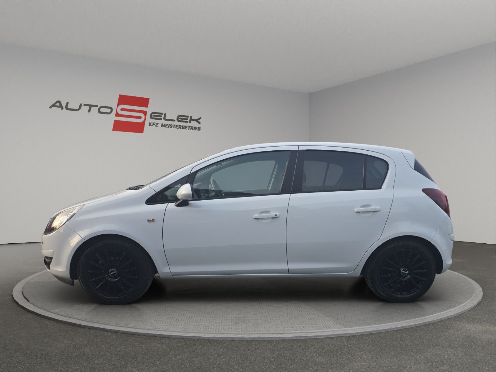 Fahrzeugabbildung Opel Corsa D Color Edition