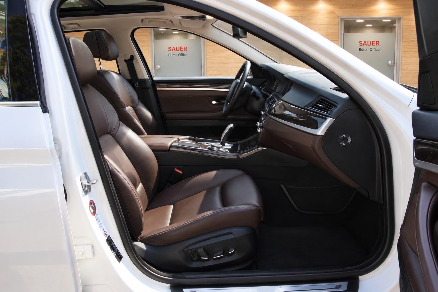 BMW 535 D - 313 CV - TOURING LUXE - BVA - HAYON ÉLECTRIQUE