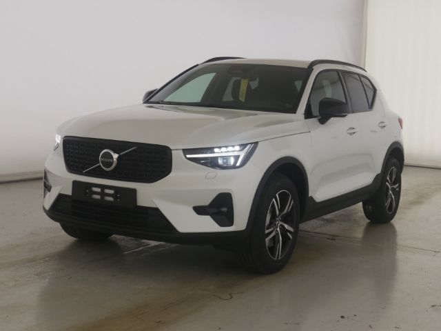 Volvo XC40 Plus Dark B3 18''LM Pano Navi DAB Memory Ha