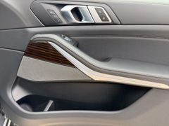 BMW X7 xDrive40i Leder Panorama Vollausstattung
