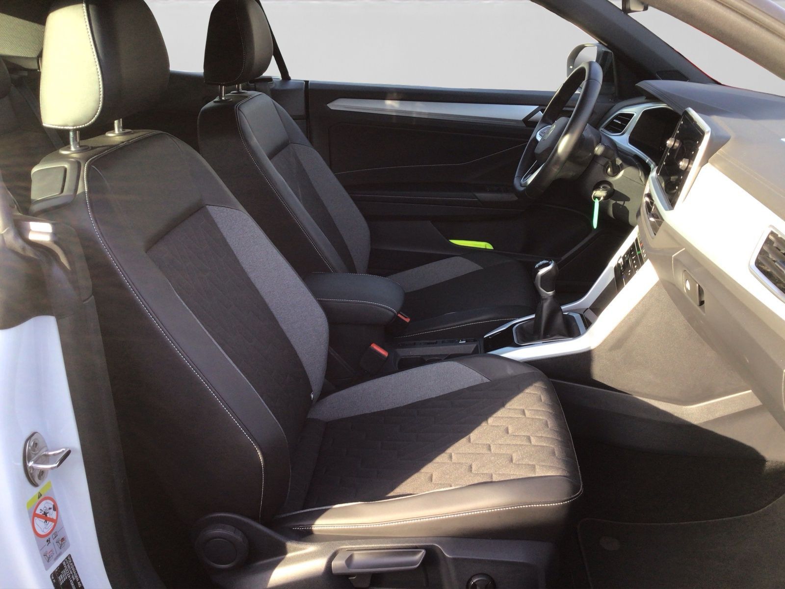 Volkswagen T-Roc - Bild 4