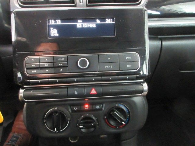 Fahrzeugabbildung Citroën C3 Feel 1.2T PDC/KLIMA/TEMPOMAT