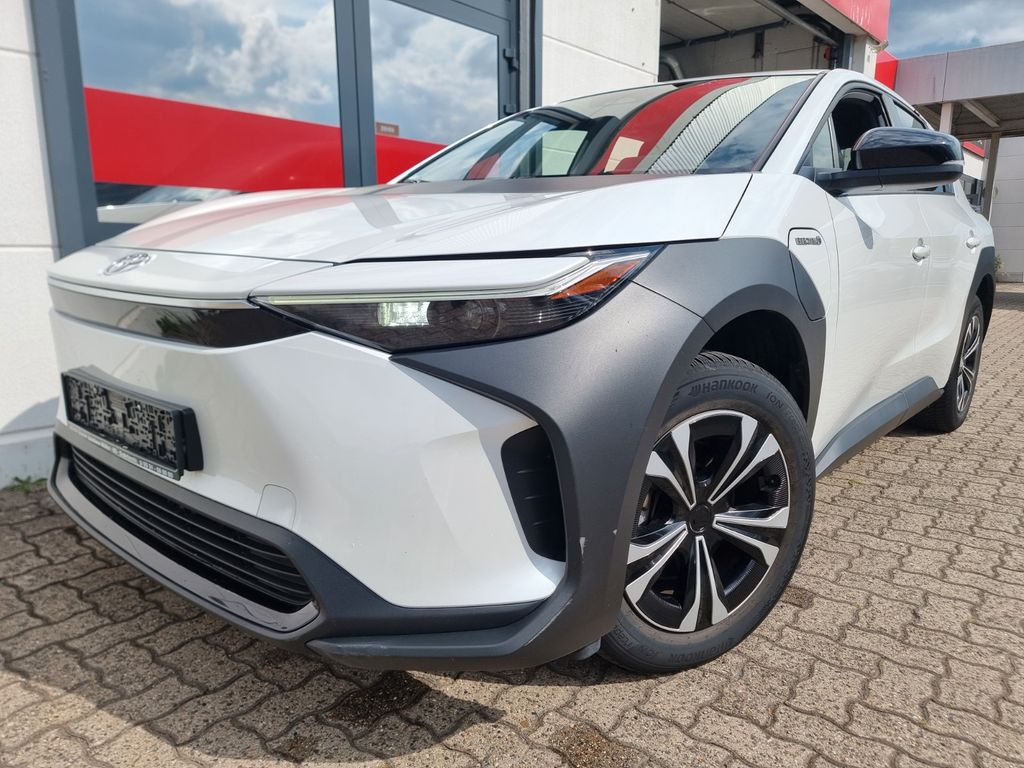 Image of Toyota bZ4X