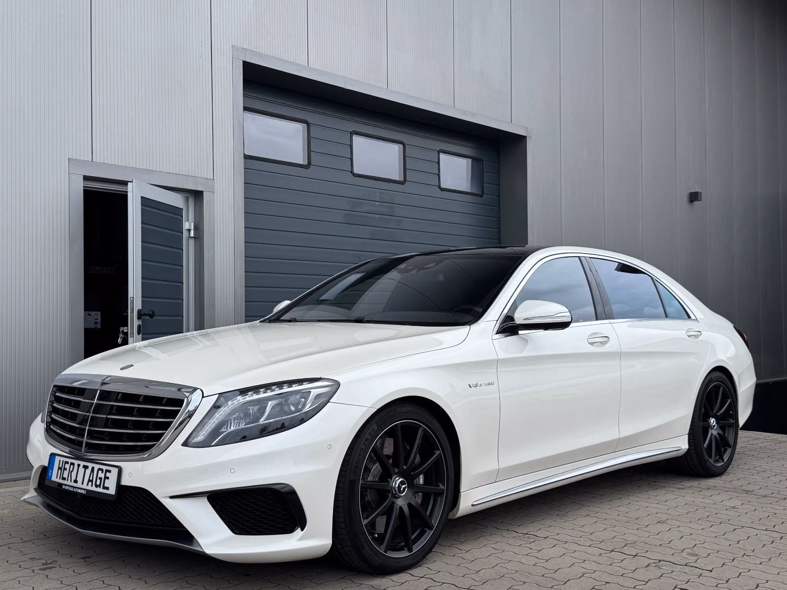 Mercedes-Benz Mercedes S63 AMG L 4MATIC/Japan/585PS/Burmester