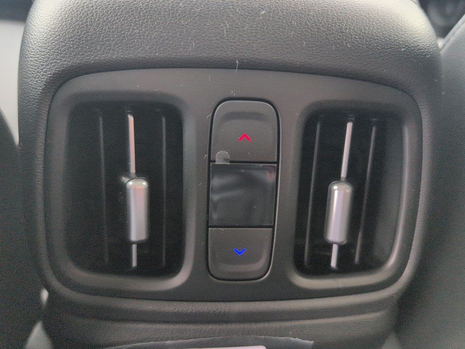 Fahrzeugabbildung Hyundai TUCSON HEV 1.6T 6AT 2WD PRIME 5J-GARANTIE LEDER+