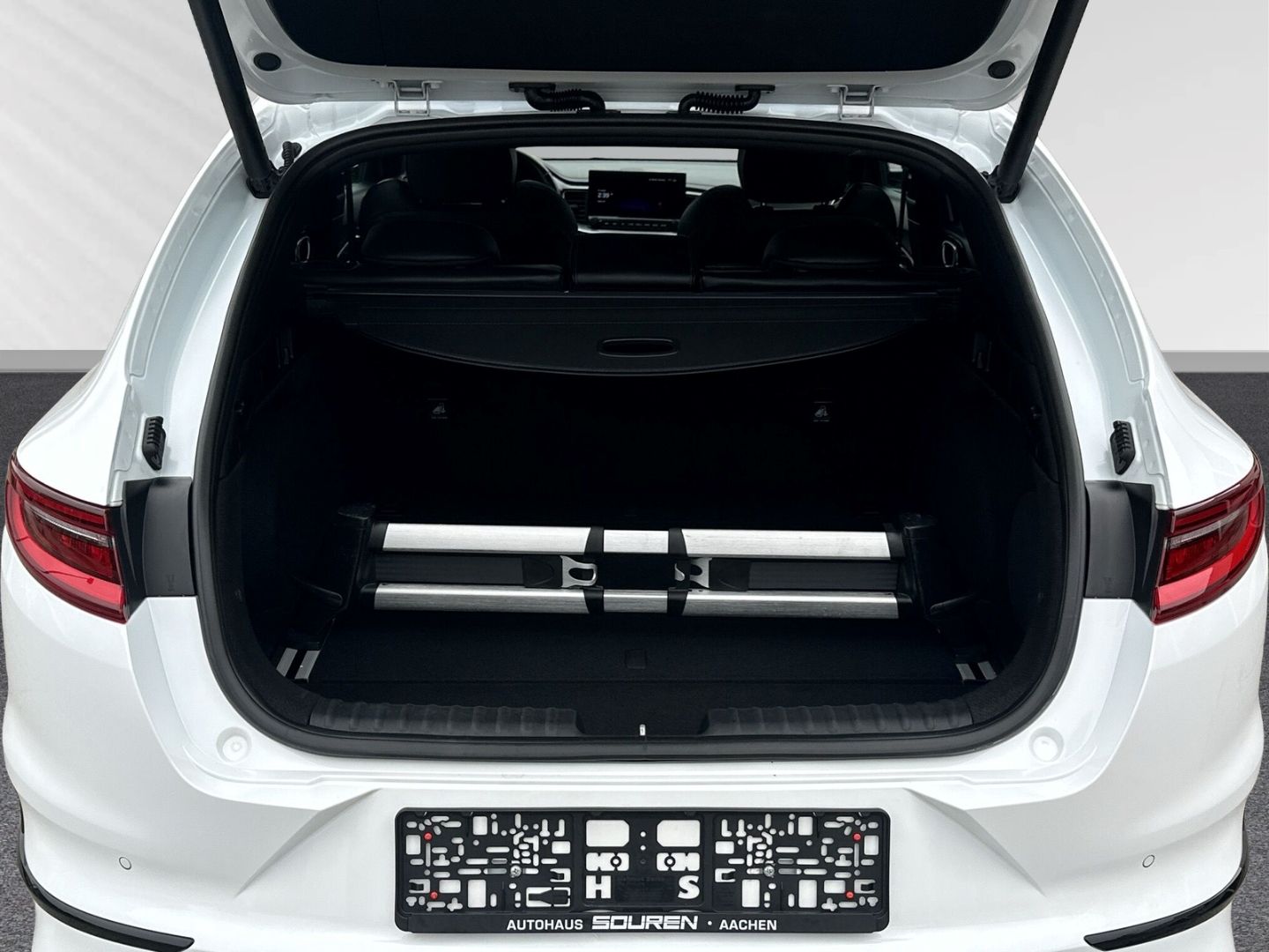 Fahrzeugabbildung Kia ProCeed GT 1.6 T-GDI+El. Panodach+Navi+Leder+Dig
