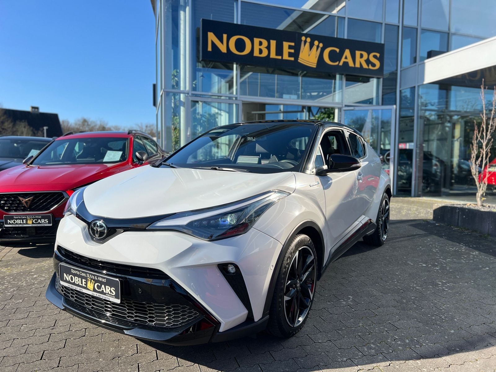 Fahrzeugabbildung Toyota C-HR Hybrid GR Sport AHK LED NAV SHZ ALU