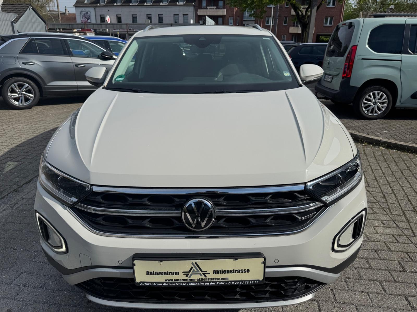 Volkswagen T-Roc Style Leder Navi AHK PDC LED Digitaltacho