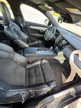 Volvo V90 D5 AWD R-Design Geartronic R-Design - Volvo V90 R-Design mit Diesel-Antrieb