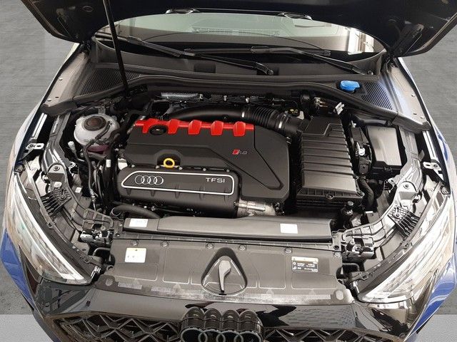 Fahrzeugabbildung Audi RS 3 Limousine Matrix SONOS PANO Kamera HuD