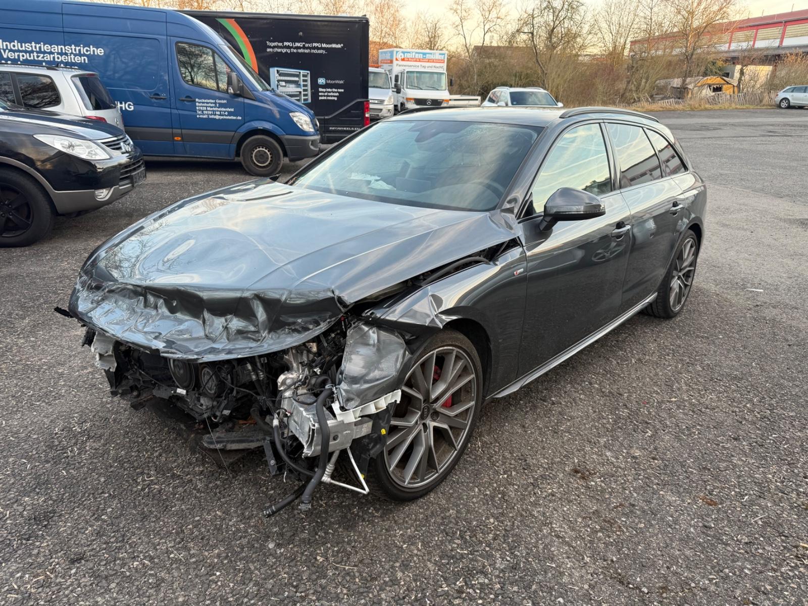 Audi A4 Avant 40 TDI quattro S line