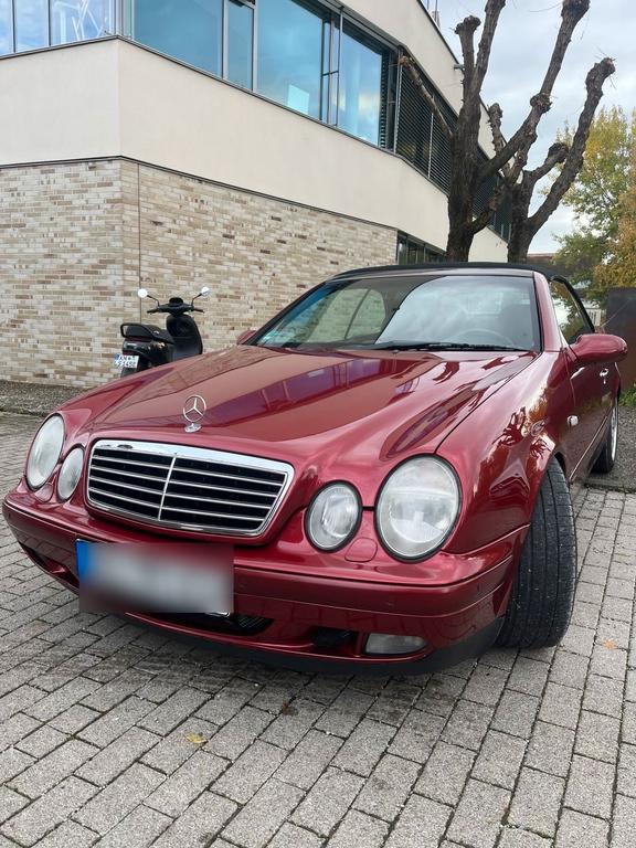 Mercedes-Benz CLK 230