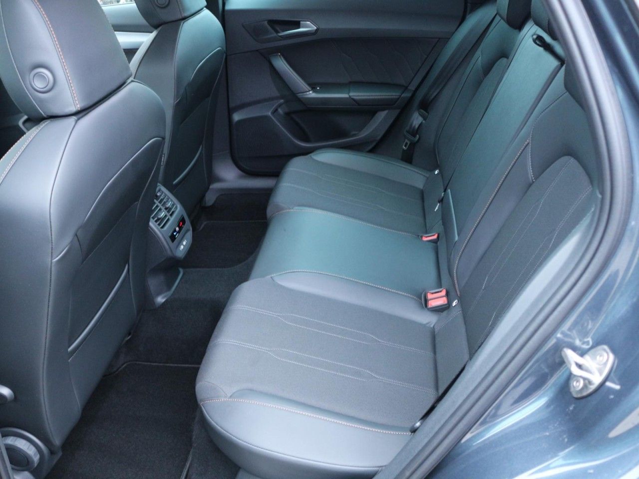 Fahrzeugabbildung CUPRA Formentor 2.0 TSI 4Drive DSG