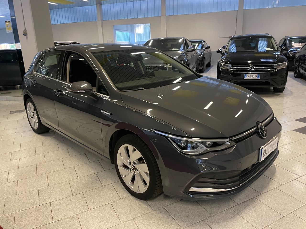 Volkswagen Golf 1.5 eTSI 130 CV DSG Style imagem 3