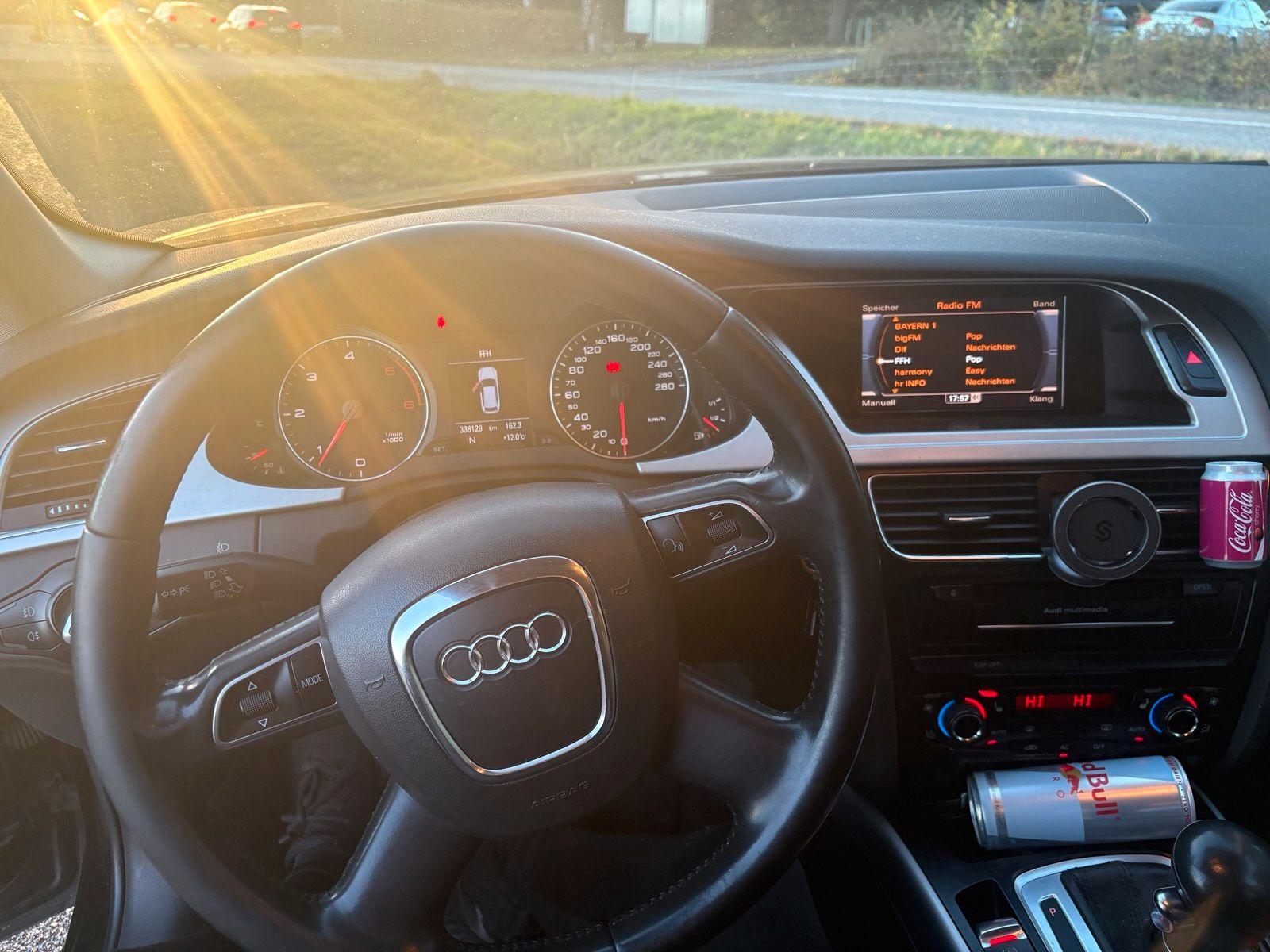 Audi A4 2009 — photo 11