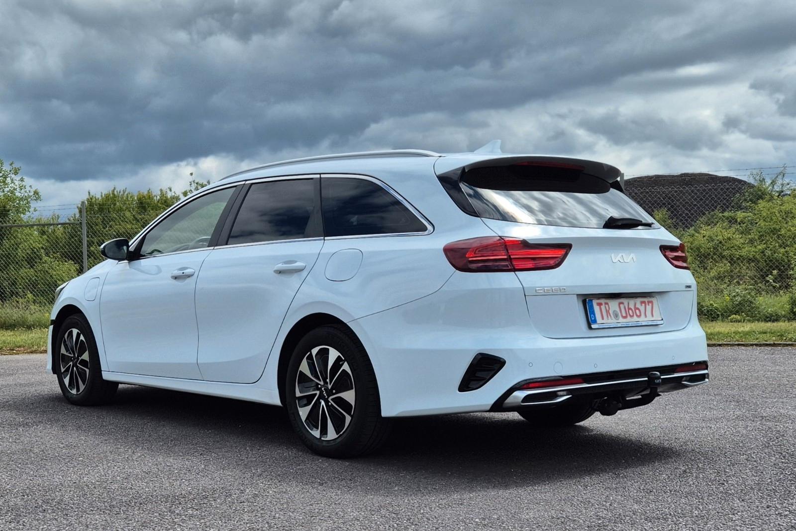 Kia Ceed Sportswagon 1.6 Plug-in Hybrid Vision, LED.