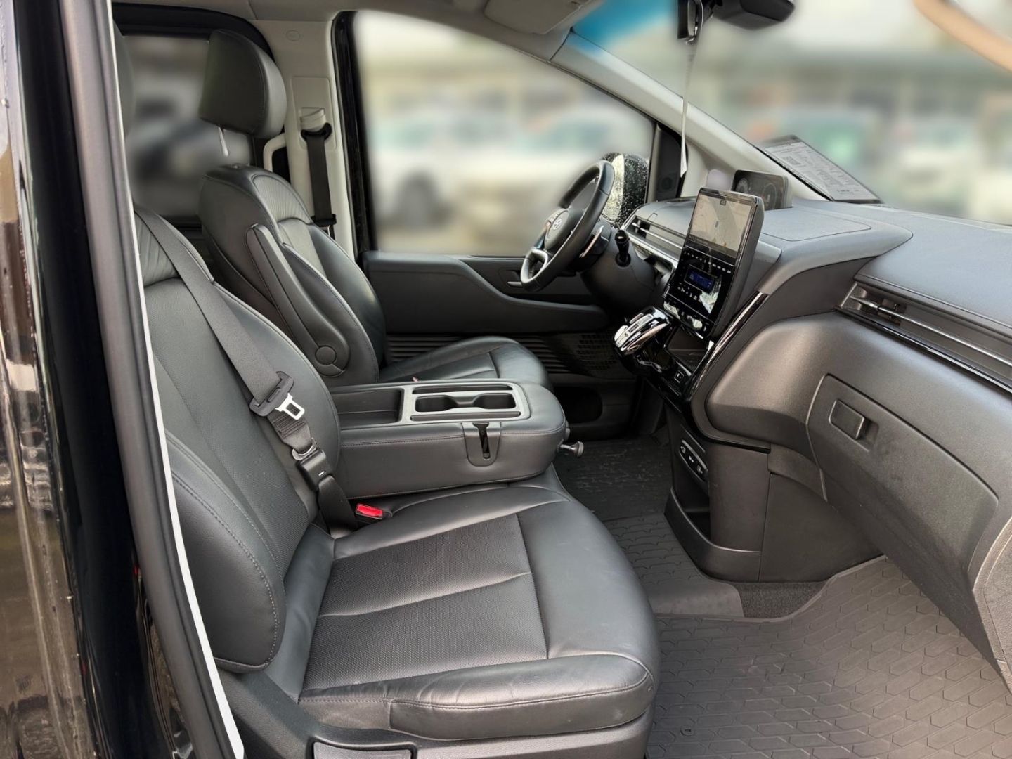 Fahrzeugabbildung Hyundai STARIA 2.2 CRdi 4WD Prime 9-Sitzer Allrad Leder