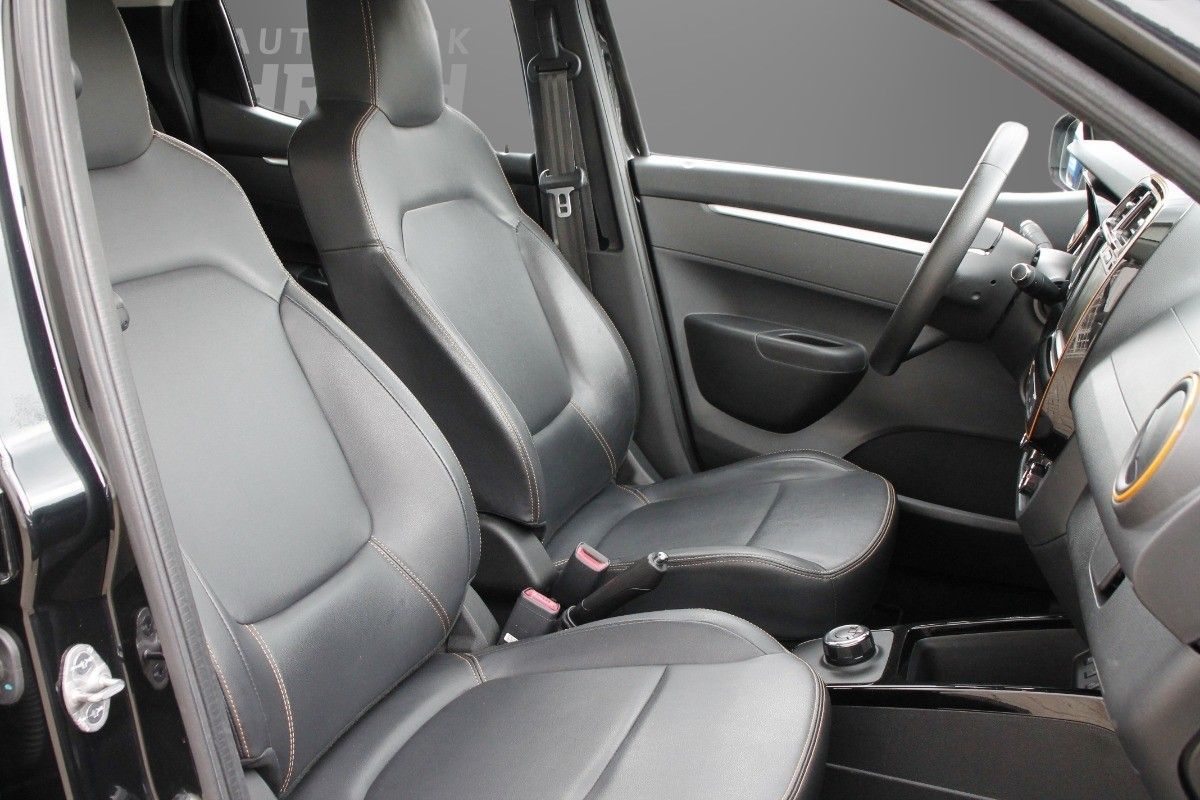 Fahrzeugabbildung Dacia Spring Electric Comfort Plus