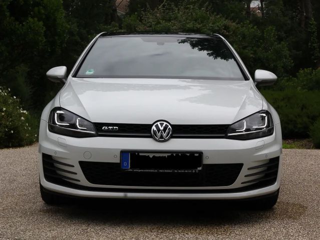 Volkswagen Golf VII 2.0 TDI BMT GTD