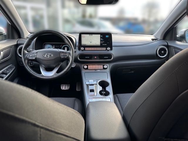 Fahrzeugabbildung Hyundai KONA Trend Elektro 11KW OBC+NAVI+ Soundsystem LE