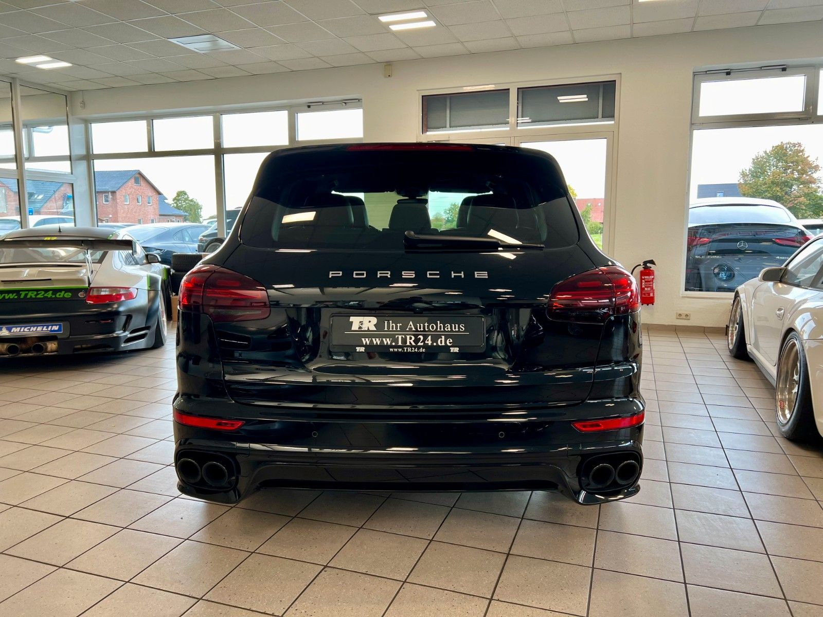 Fahrzeugabbildung Porsche Cayenne Turbo S SportDesign/Panorama/21Zoll