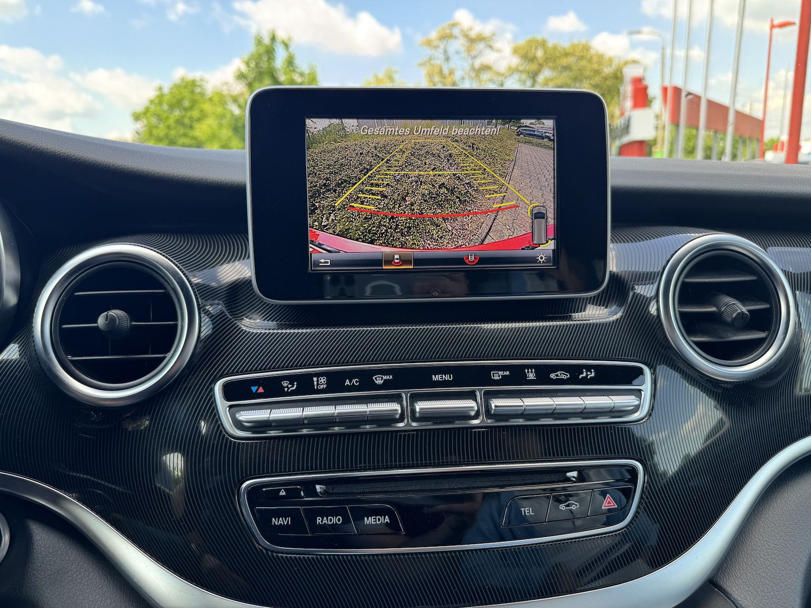 Fahrzeugabbildung Mercedes-Benz V 250 EDITION lang/Navi/DAB/Spur/StandHz