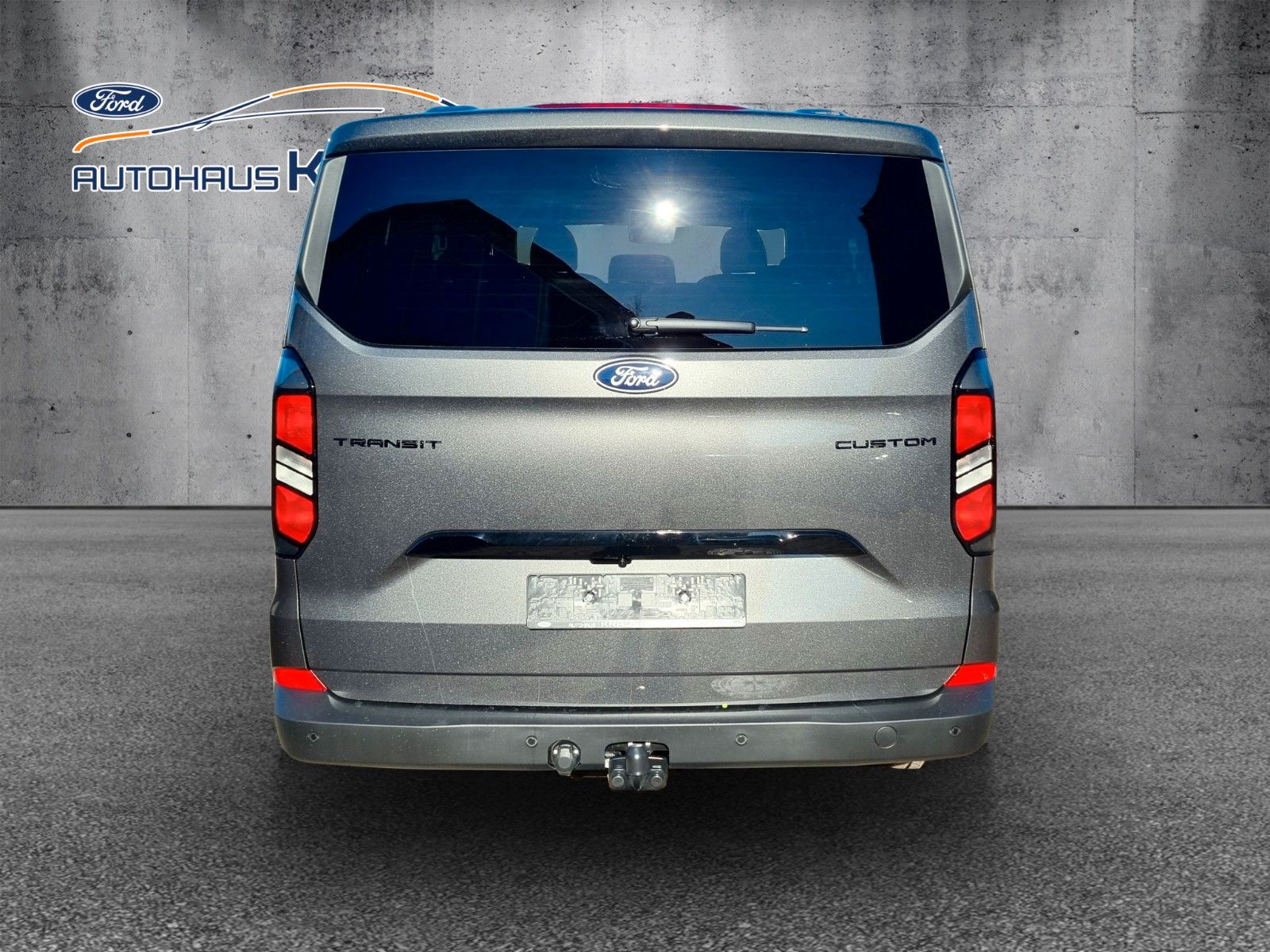 Fahrzeugabbildung Ford Transit Custom Kombi 320 L1 FWD Trend