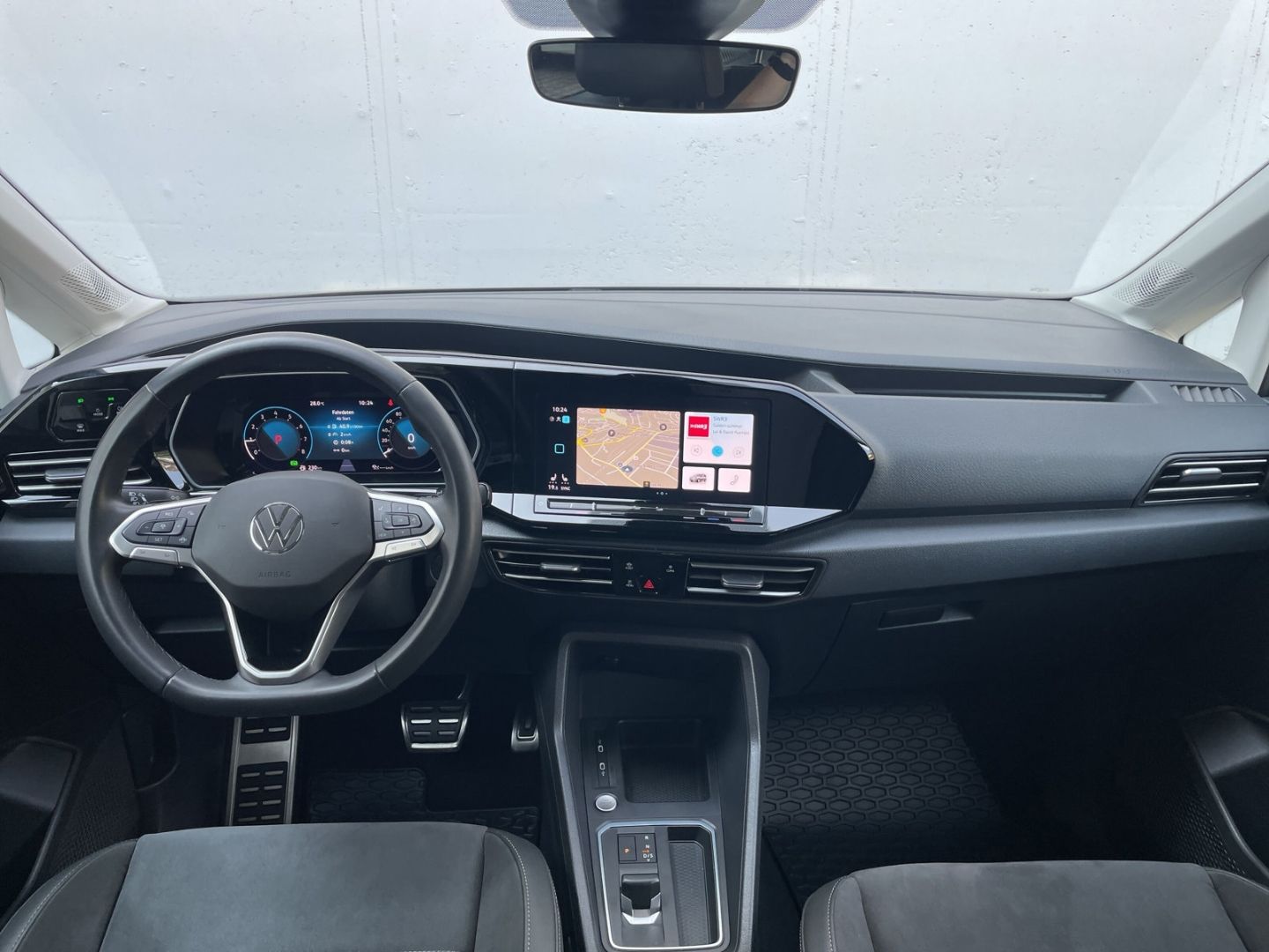 Caddy 1.5 TSI DSG Style Kamera/ACC/LED/Navi/App-