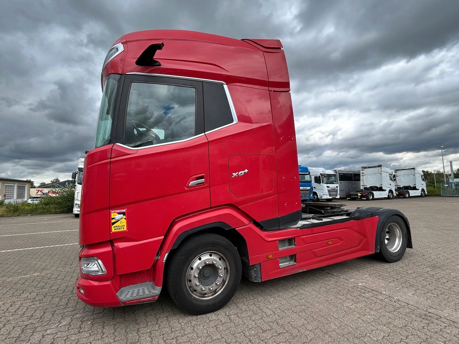 Fahrzeugabbildung DAF XG+ 530 FT, Hydraulik, Leder, Standklima