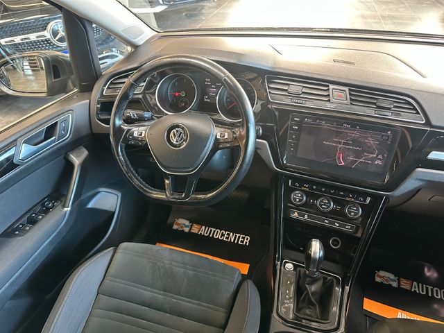 MYAUTOCENTER – Gebraucht- und Jahreswagen mit Werkstattservice in Pfaffenhofen Volkswagen Touran *7.SITZER*STANDHZ*MASSAGE*AHK*KEYLESS*