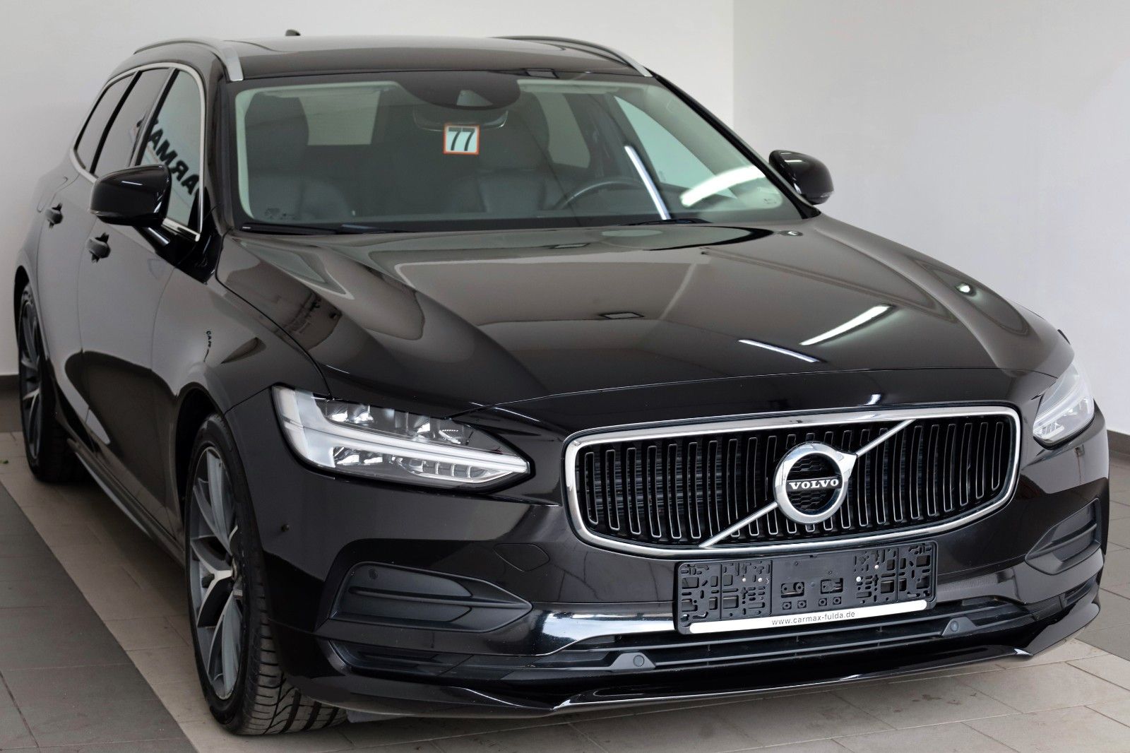 Fahrzeugabbildung Volvo V90 Momentum Pro,Leder,Navi,LED,SH,Kamera,SD,ACC