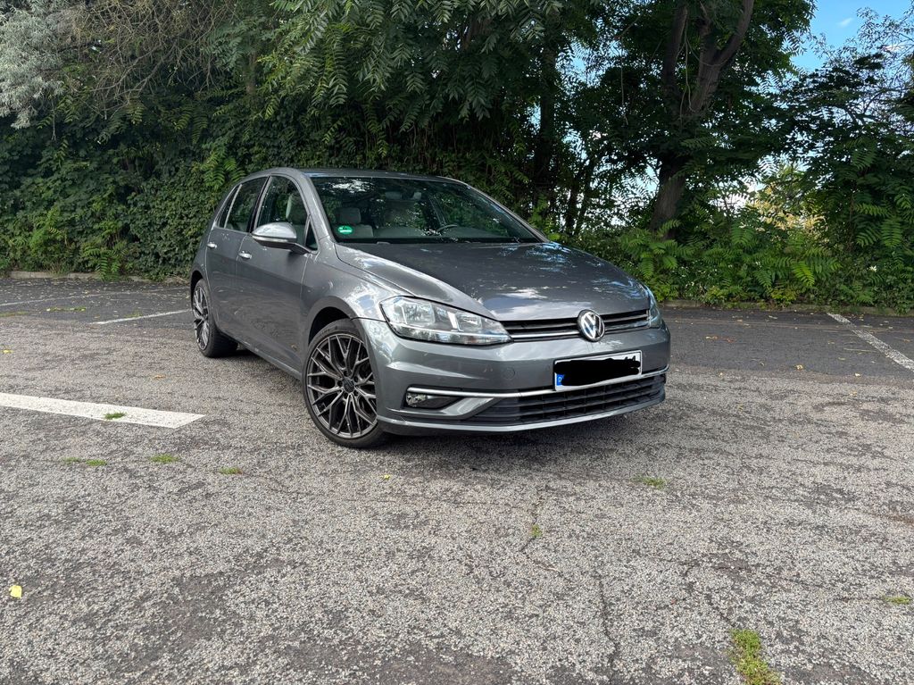 Image of Volkswagen Golf