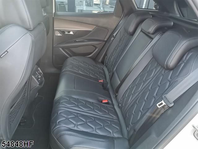 Fahrzeugabbildung Peugeot 3008 1.6 Hybrid 225 (Plug-In), GT