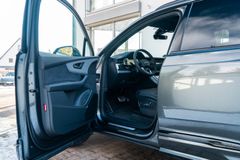 AUDI Q7 TDI / S LINE/ 22"/ ADVANCED/ PANO/ 7 SITZE AUDI Q7 TDI / S LINE/ 22"/ ADVANCED/ PANO/ 7 SITZE