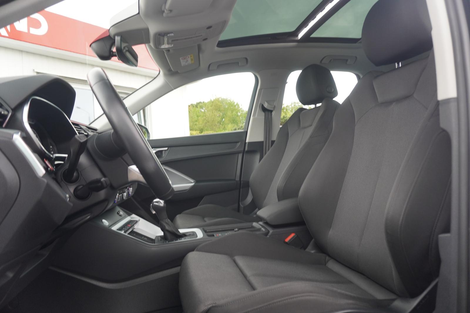 Audi Q3 40 2.0 TFSI quattro basis Panorama AHK LED