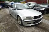 BMW 330 Baureihe 3 Lim. 330xi---Xenon Navi 4x4 M - BMW 330: Xi