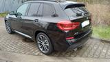 BMW X3 xDrive30e M SPORT AT M SPORT - BMW X3 mit Hybrid-Antrieb: Schwarz