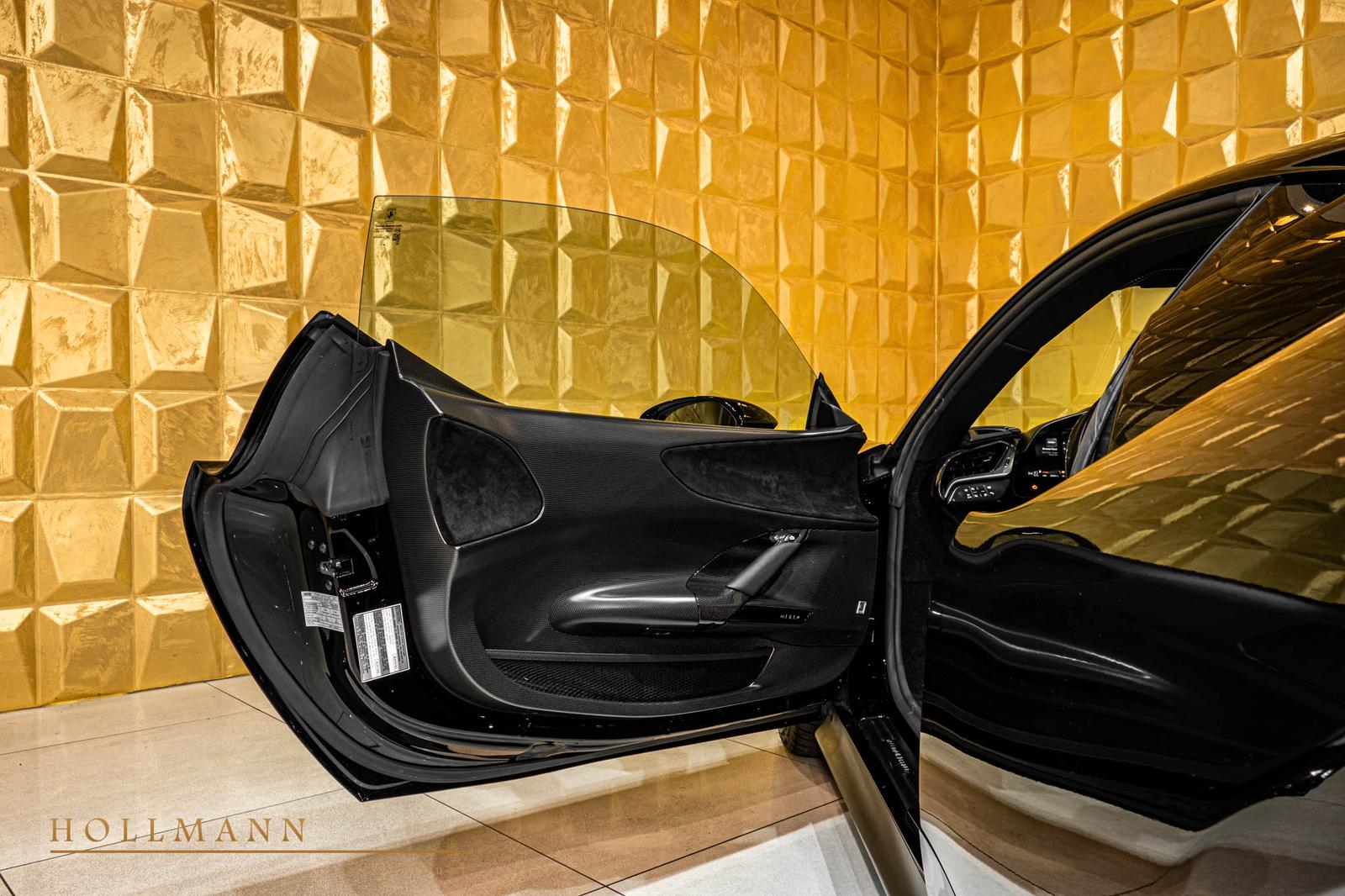 Ferrari SF90 Stradale + CARBON RACING SEATS + FIORANO