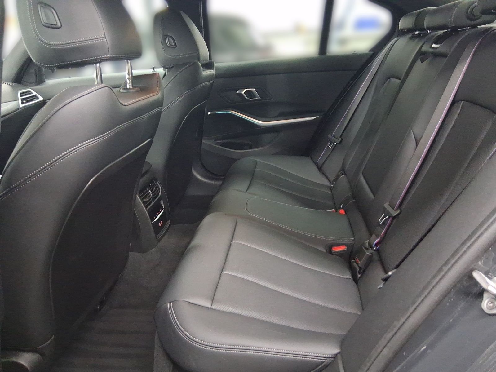 BMW 330 - Bild 11